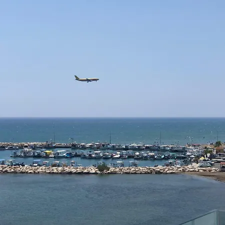 Blue View 402 شقة لارنكا